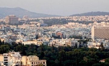 Ποιοί και πώς θα πληρώσουν φέτος μειωμένο κατά 50% ΕΝΦΙΑ